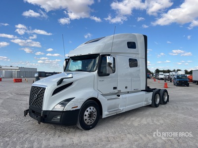 2020 Volvo VNL760 6x4 Tracteur Routier Couchette