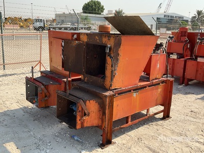 Quantity of (2) Square Baling Press Machines متنوع/ معدات المصانع الصناعية