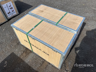 Quantity of (2) Freeport 80 ton Lifting Wagenheber (Unused)