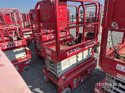 2017 MEC 1330SE Electric Scissor Lift