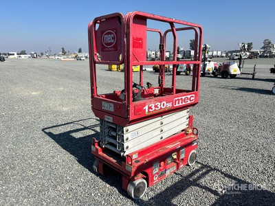 2019 MEC 1330 Electric Scissor Lift