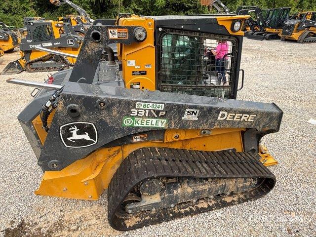 MINI CARGADOR SOBRE RUEDAS 2025 JOHN DEERE STEER