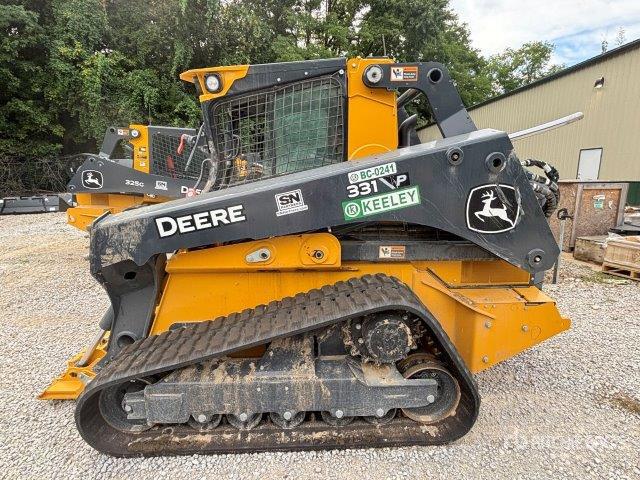 MINI CARGADOR SOBRE RUEDAS 2025 JOHN DEERE STEER
