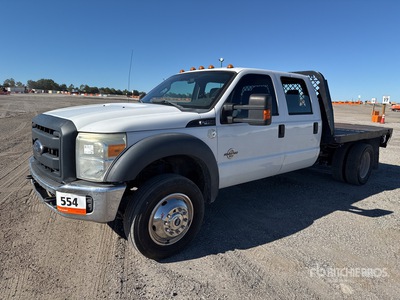 2016 Ford F-450 Crew Cab Camion à Plateau