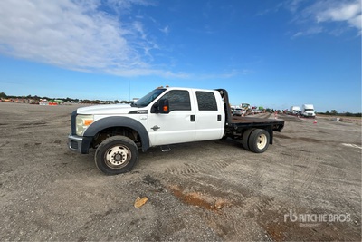 2016 Ford F-450 XL 4x4 Crew Cab شاحنة مسطحة