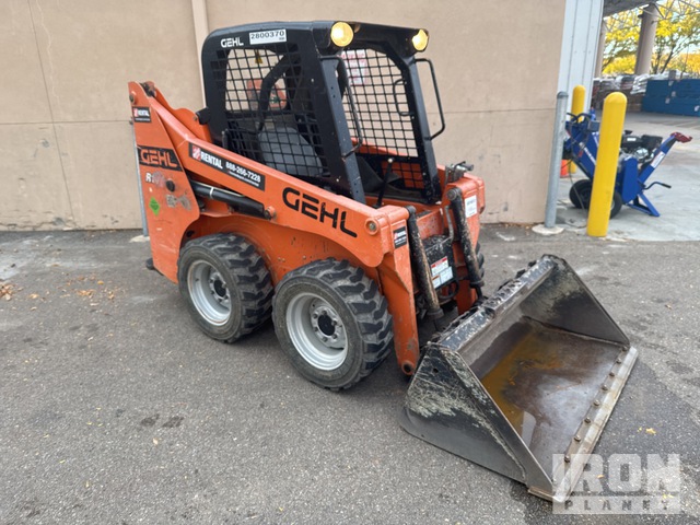 MINI CARGADOR SOBRE RUEDAS 2019 GEHL R105