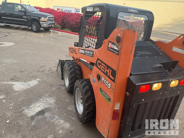 MINI CARGADOR SOBRE RUEDAS 2019 GEHL R105