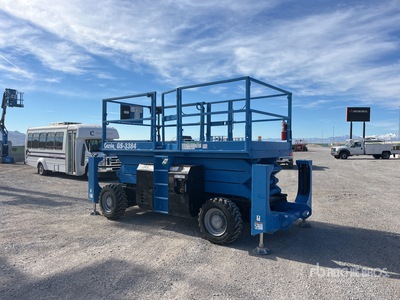 2015 Genie GS3384RT 4x4 Diesel Plateforme élévatrice à ciseaux