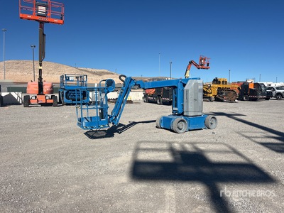 2015 Genie Z-30/20N 2WD Electric Articulating Boom Lift