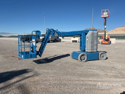 2015 Genie Z-30/20N RJ 2WD Electric Articulating Boom Lift