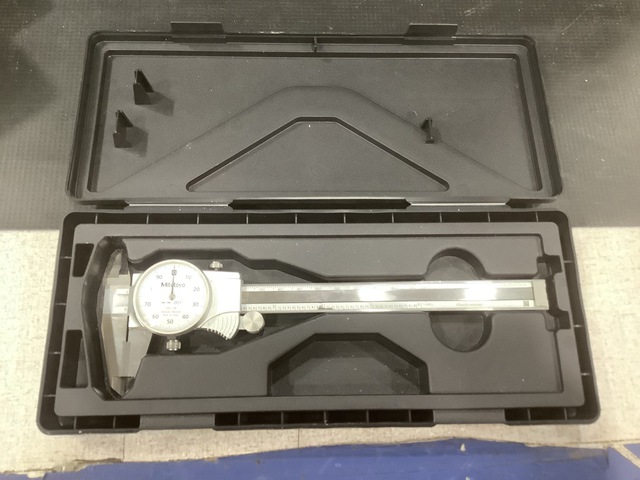 (11) Assorted Calipers