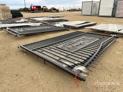 Quantity of (2) 18 ft x 7 ft Bi-Parting Portail d'entrée