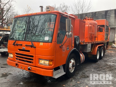 2005 Sterling CONDOR 6x4 Camión pintarrajas