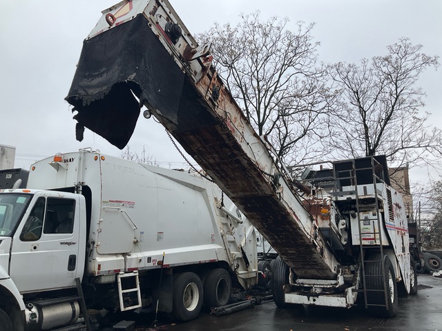 1995 Roadtec SB-2500 Wheel Asphalt Transfer Machine