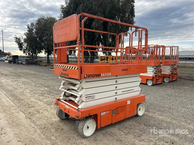 2017 Snorkel S4732E Electric シザーリフト