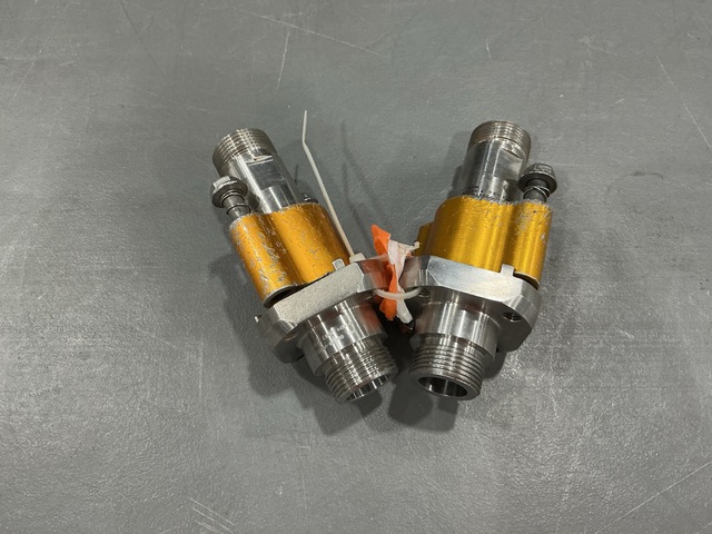 (2) Eaton AE85187M Quick Disconnect Coupling Assemblies