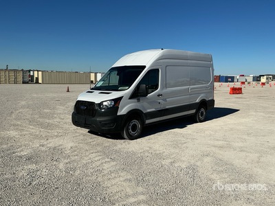 2021 Ford Transit 250 Fourgon cargo