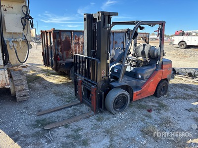 2023 Toyota 50-8FGU32 6020 lb Pneumatic Tire Chariot Élévateur
