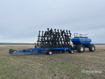 2013 New Holland P2070 50 ft Air Drill