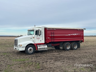 1999 International 9200 Eagle 6x4 Grain Truck