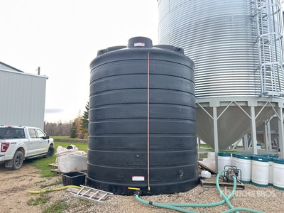 Enduraplas 10000 gal Water Tank