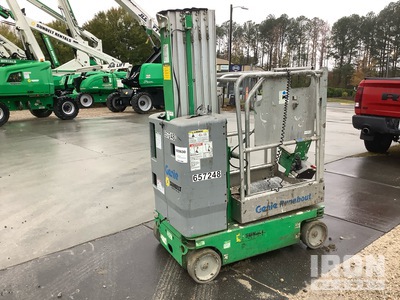 2014 Genie GR-20 Plateforme élévatrice à mât vertical