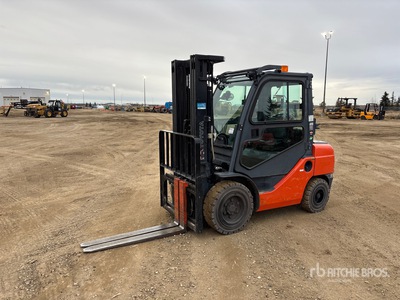 2018 Toyota 8FGU30 5620 lb Pneumatic Tire رافعة شوكية