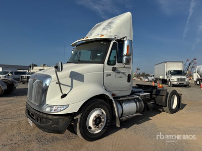 2007 International 8600 4x2 S/A Day Cab Truck Tractor