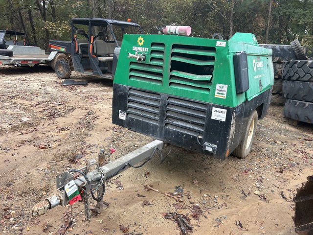 2015 Sullivan D185PDZSB 185 cfm Mobile Air Compressor