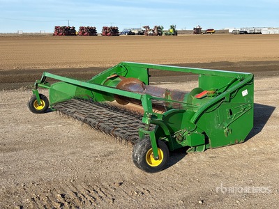 John Deere 914P 14 ft Encabezado de recogida combinada