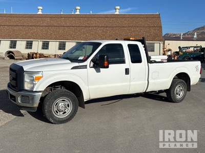 2016 Ford F-250 4x4 Extended Cab Pickup