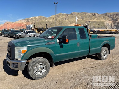 2015 Ford F-250 4x4 Extended Cab Pickup
