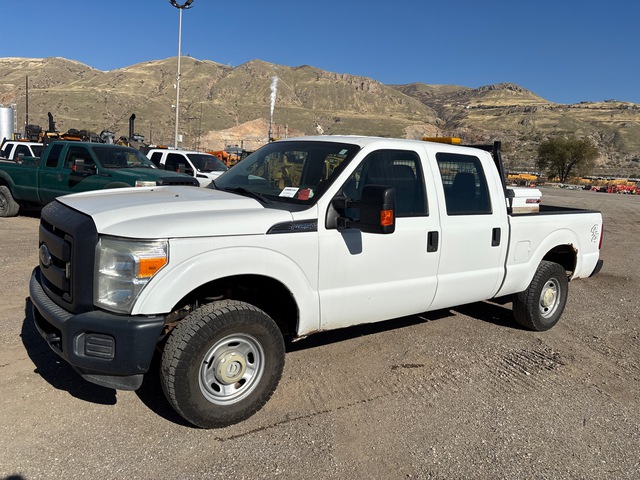 2015 Ford F-250 4x4 Crew Cab Pickup