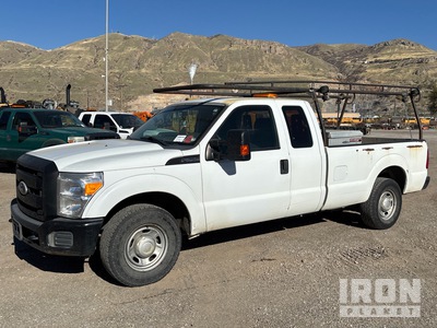2011 Ford F-250 4x2 Extended Cab Pickup