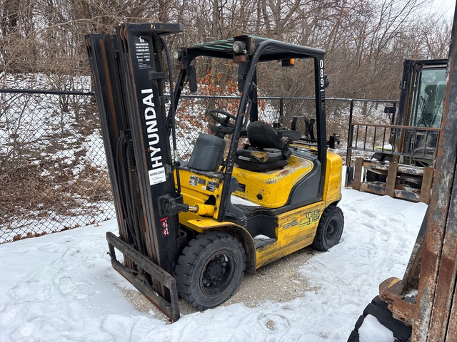 2017 Hyundai 25L-7A 5000 lb Cushion Tire Forklift