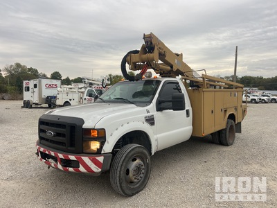 Altec AT37-G 37 ft on 2008 Ford F-550 XL 4x4 Bucket Truck