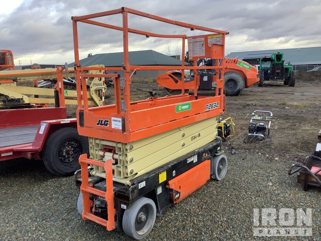 ELEVADOR TIJERA 2021 JLG R2632