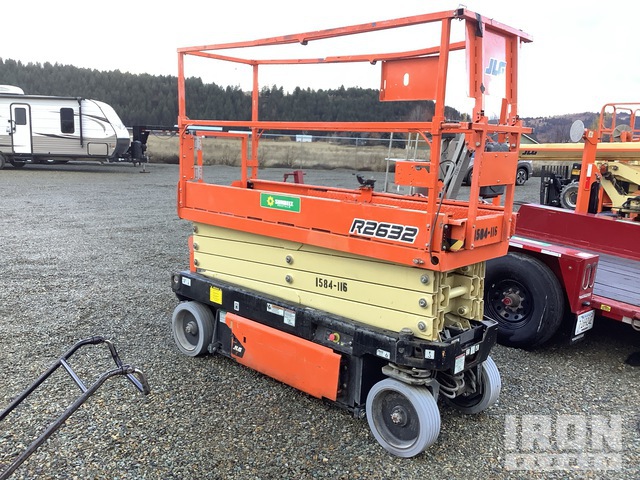 ELEVADOR TIJERA 2021 JLG R2632
