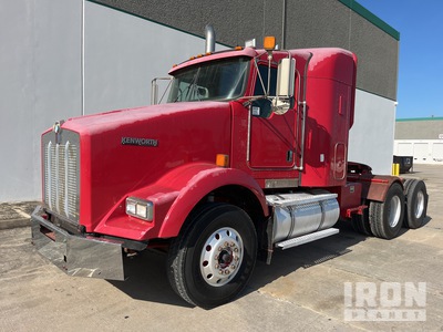 2008 Kenworth T800 6x4 T/A Sleeper Truck Tractor