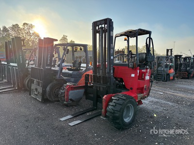Moffitt M55 5000 lb 3x3 Op vrachtwagen gemonteerde vorkheftruck