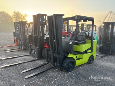 Clark CC30 6000 lb Pneumatic Tire Forklift