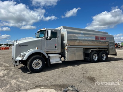 2007 Kenworth T800B 4200 gal 6x4 Camión-cisterna