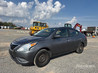 2017 Nissan Versa SV Automovil