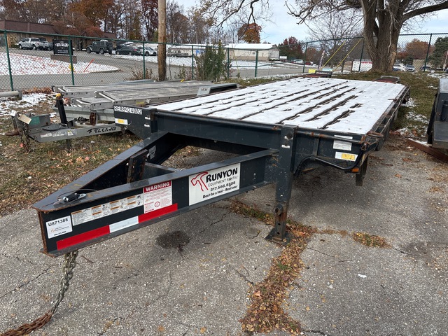2013 CMI 25 ft Tri/A Equipment Trailer