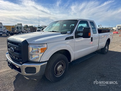 2015 Ford F-250 4x2 Extended Cab Pickup