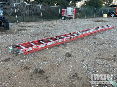 2023 Louisville FE3240 40 ft Ladder