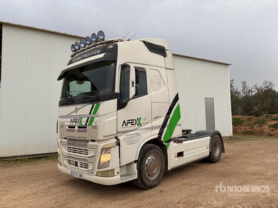 2013 Volvo FH500 4x2 S/A Sleeper Truck Tractor