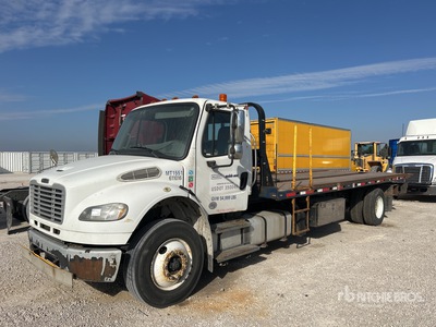 2016 Freightliner M2106 4x2 شاحنة سحب مسطحة