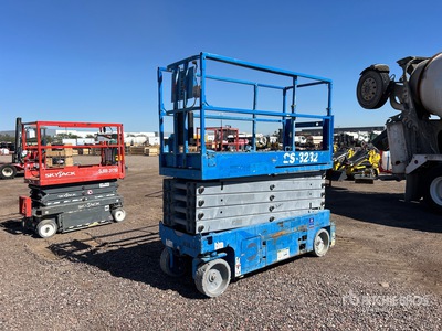2015 Genie GS-3232 Electric Scissor Lift (Inoperable)