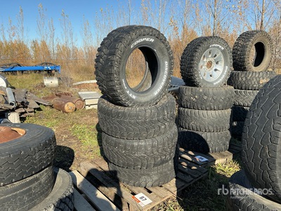 Quantity of (4) 325/65R18 Cooper Tires Tires